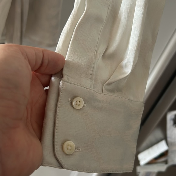 Ann Taylor wrap around blouse ( box E) - Picture 4 of 6